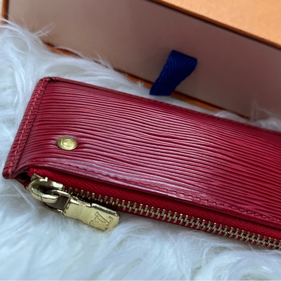 Authentic Red Epi Louis Vuitton Key Cles - Picture 10 of 11